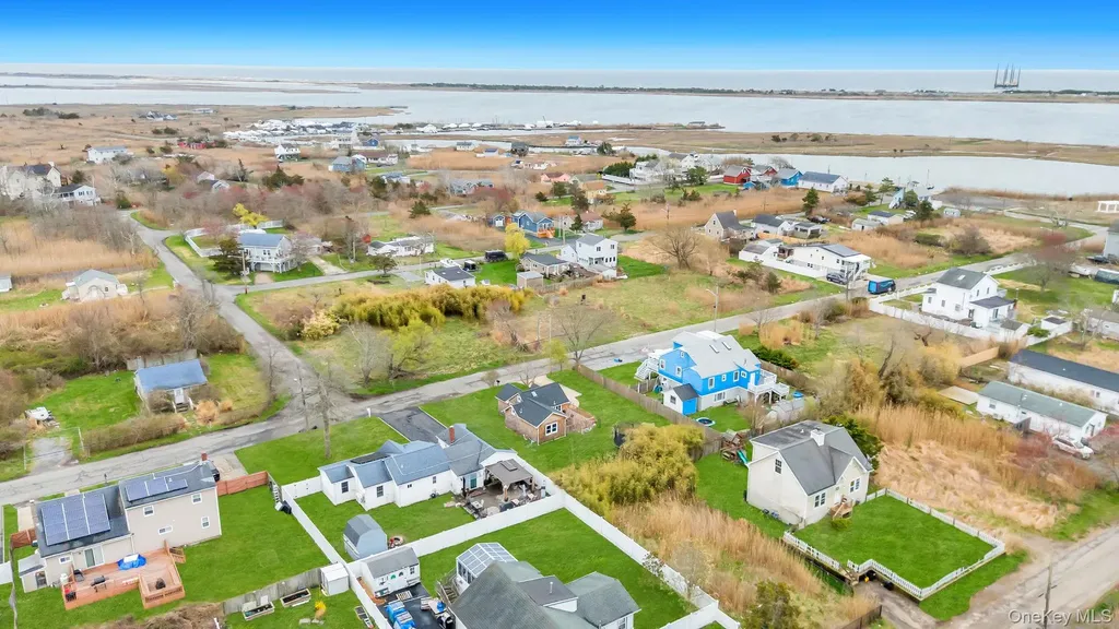 76 Huntington Drive Mastic Beach NY 11951