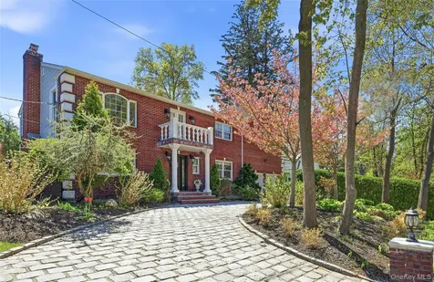 1 Kissam Lane Glen Head NY 11545