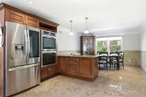 1 Kissam Lane Glen Head NY 11545