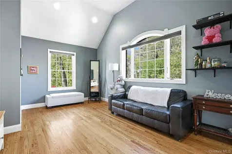 1 Kissam Lane Glen Head NY 11545