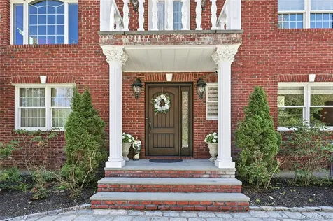 1 Kissam Lane Glen Head NY 11545