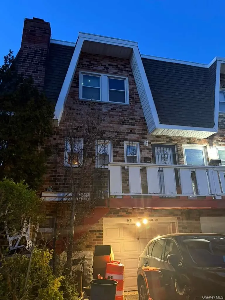 1611 Plainview Avenue Far Rockaway NY 11691