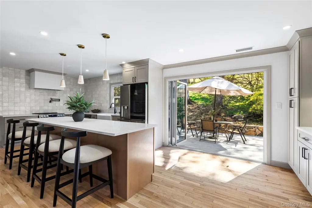 816 Hardscrabble Road Chappaqua NY 10514