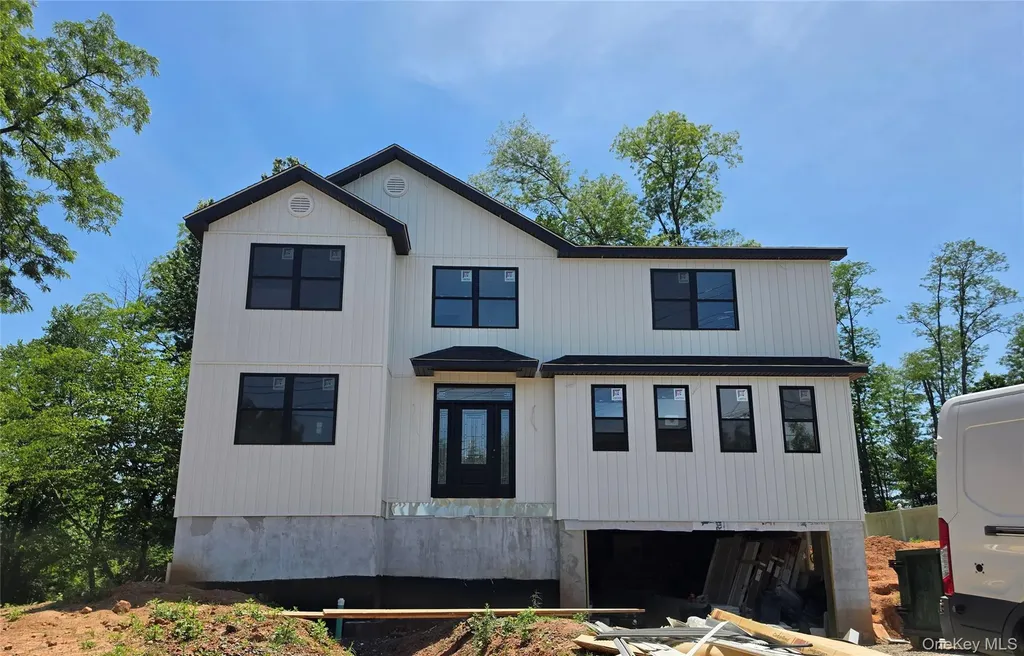 71 Gilchrest Road Valley Cottage NY 10989