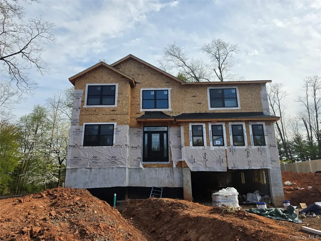 71 Gilchrest Road Valley Cottage NY 10989