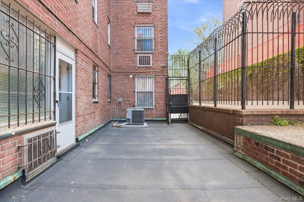 11050 71st Road Forest Hills NY 11375