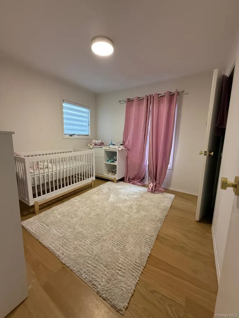 23 Geoffrey Lane Hewlett NY 11557