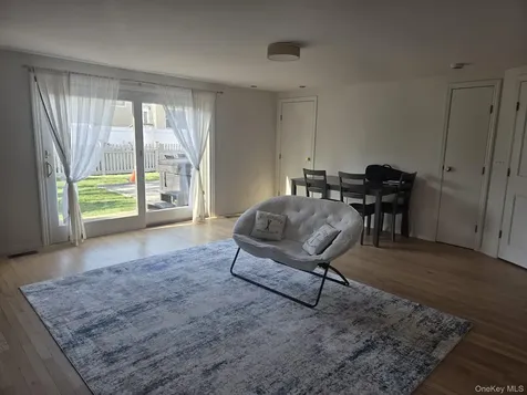 23 Geoffrey Lane Hewlett NY 11557