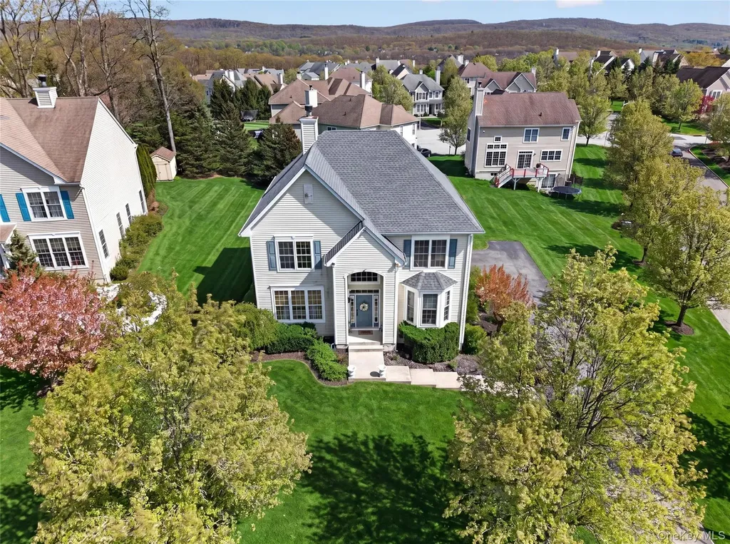 17 Oldwyck Crescent Highland Mills NY 10930