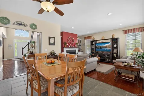 17 Oldwyck Crescent Highland Mills NY 10930