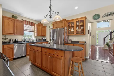 17 Oldwyck Crescent Highland Mills NY 10930