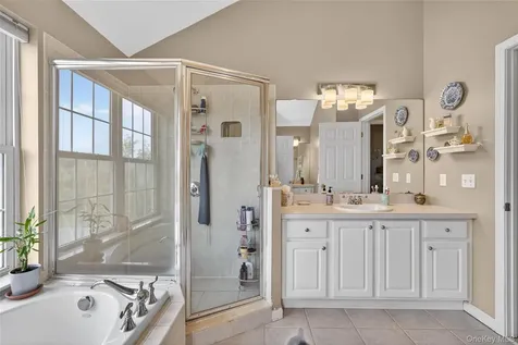 17 Oldwyck Crescent Highland Mills NY 10930