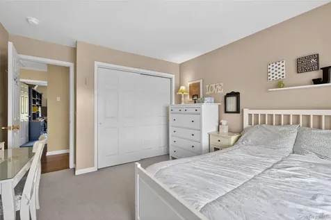 17 Oldwyck Crescent Highland Mills NY 10930