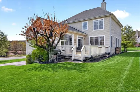 17 Oldwyck Crescent Highland Mills NY 10930