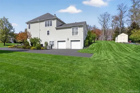 17 Oldwyck Crescent Highland Mills NY 10930
