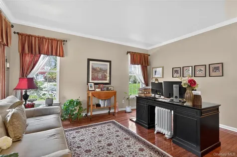 17 Oldwyck Crescent Highland Mills NY 10930