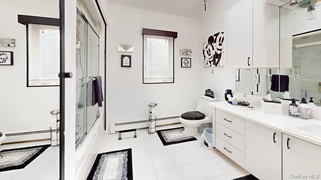 53 Coolidge Avenue Amity Harbor NY 11701