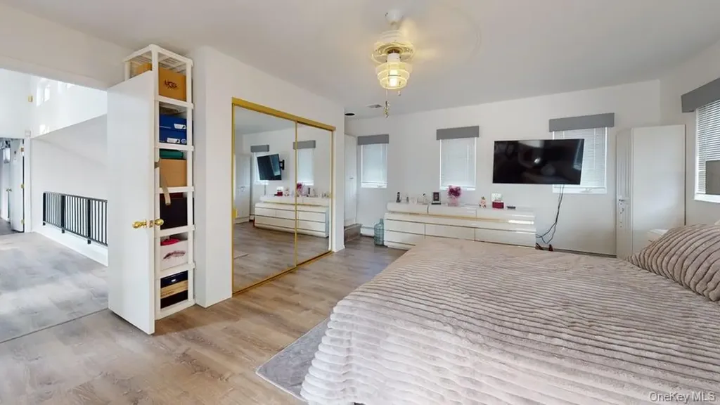 53 Coolidge Avenue Amity Harbor NY 11701