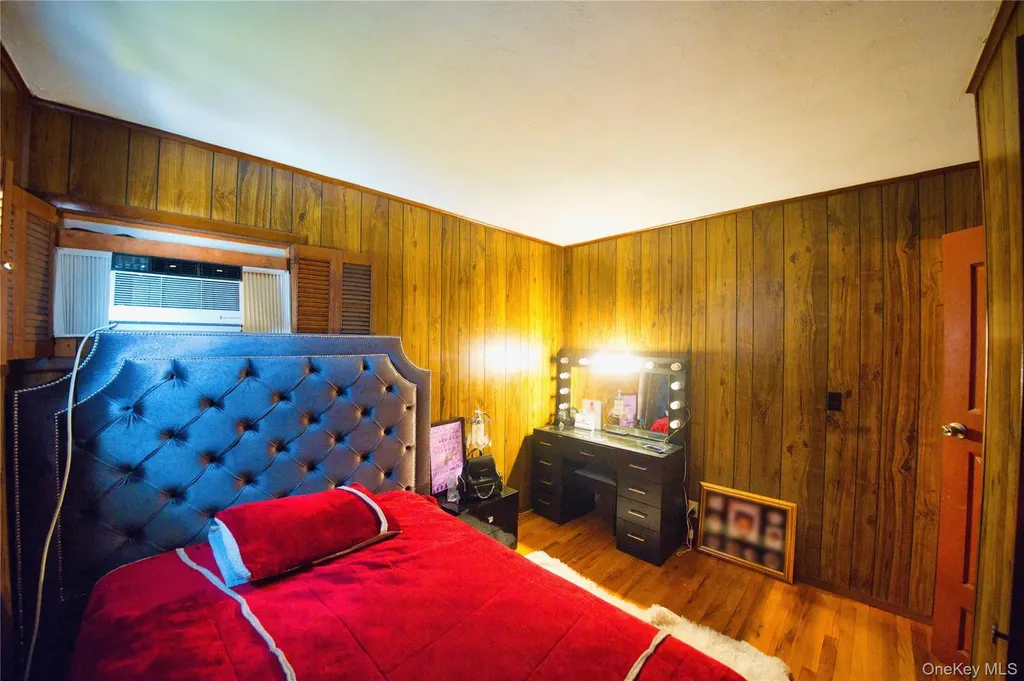 65 Cheshire Road Bethpage NY 11714