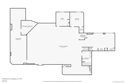 7 Windemere Crest Woodbury NY 11797