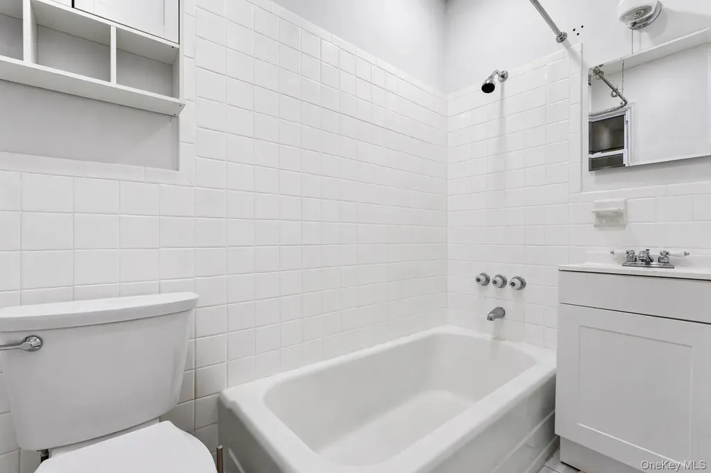 6508 Cooper Avenue Glendale NY 11385