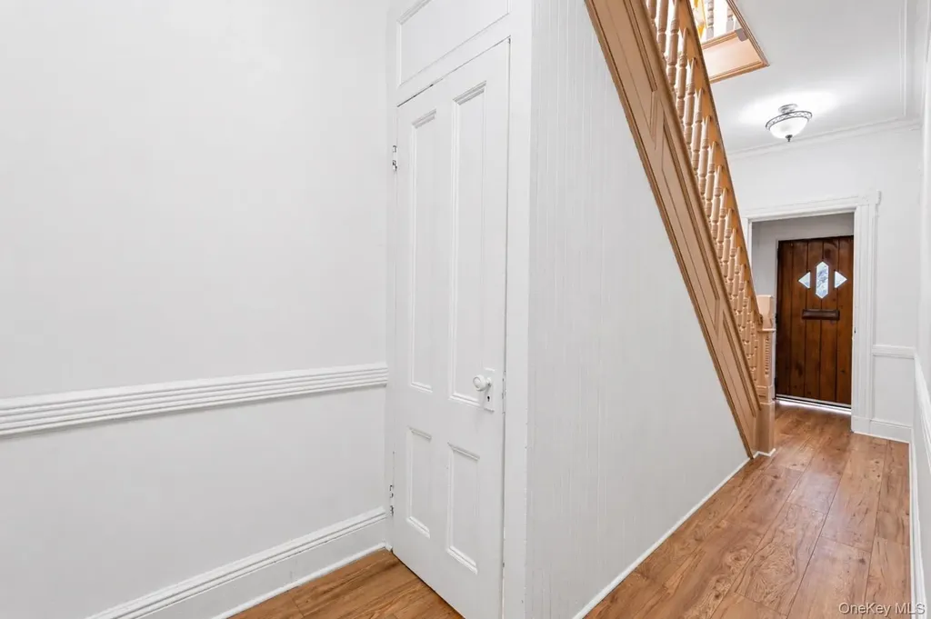 6508 Cooper Avenue Glendale NY 11385