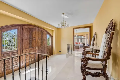 118 Malba Drive Malba NY 11357