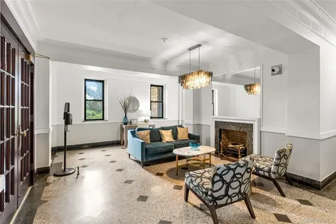 43 Calton Road New Rochelle NY 10804