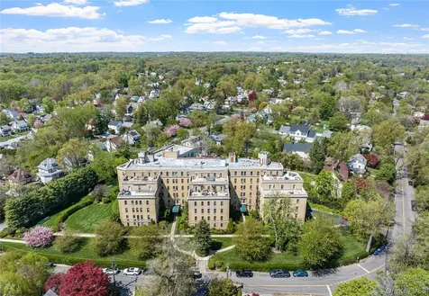 43 Calton Road New Rochelle NY 10804