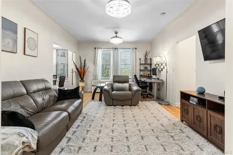 43 Calton Road New Rochelle NY 10804
