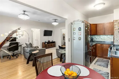 43 Calton Road New Rochelle NY 10804