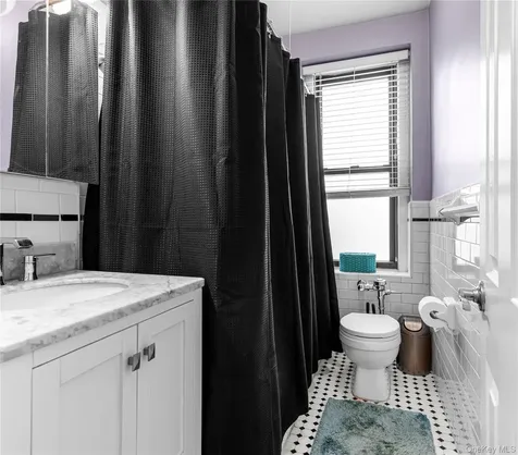 43 Calton Road New Rochelle NY 10804