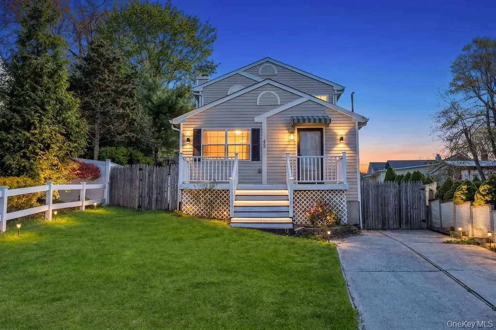 43 Comus Road Rocky Point NY 11778