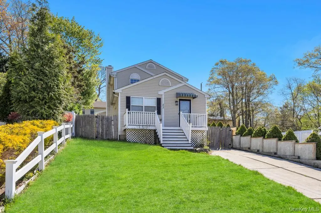 43 Comus Road Rocky Point NY 11778