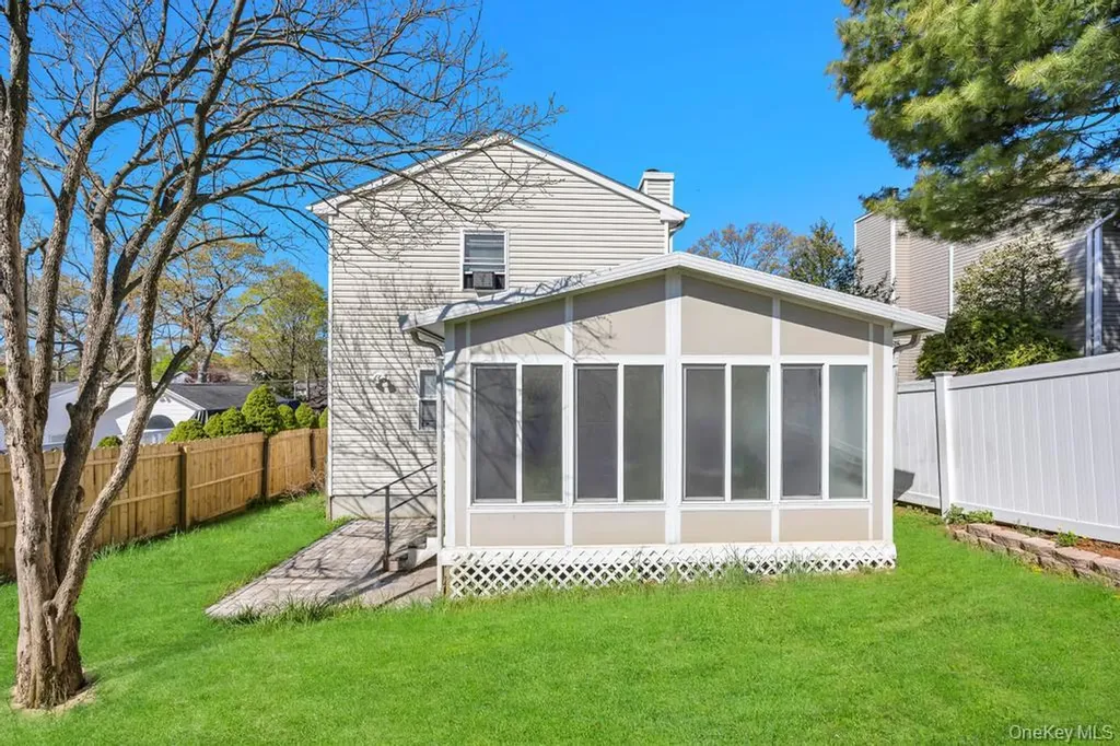 43 Comus Road Rocky Point NY 11778