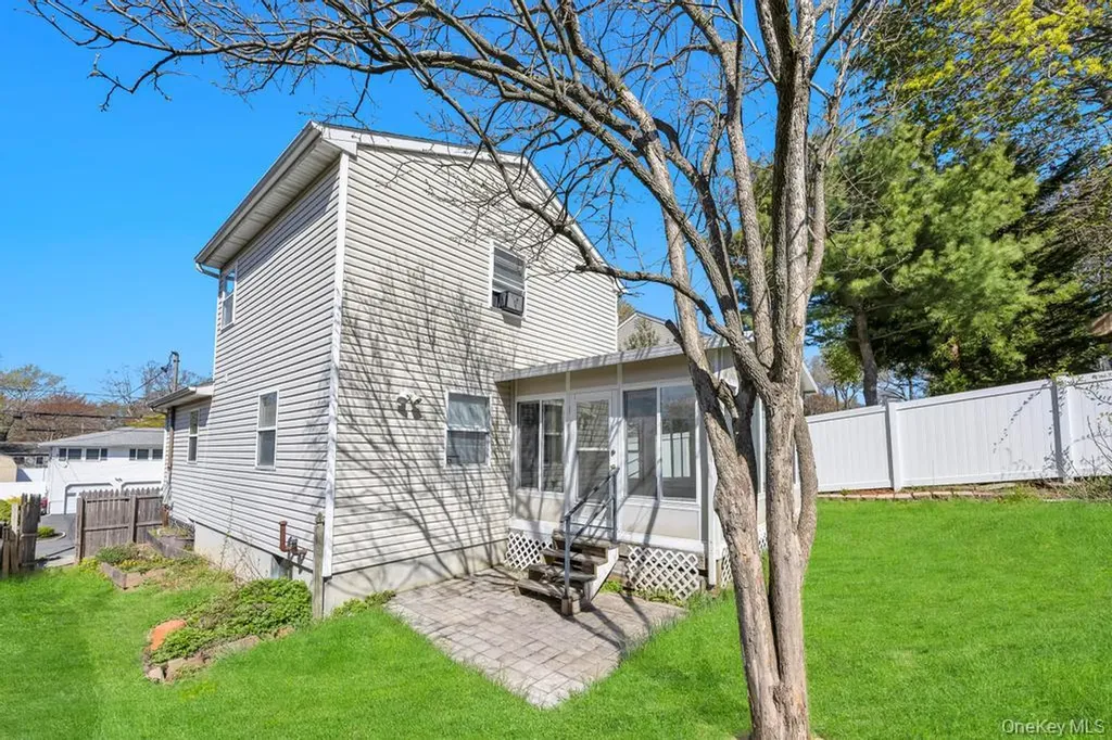 43 Comus Road Rocky Point NY 11778