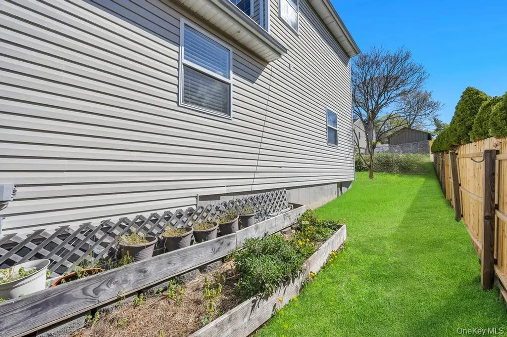 43 Comus Road Rocky Point NY 11778