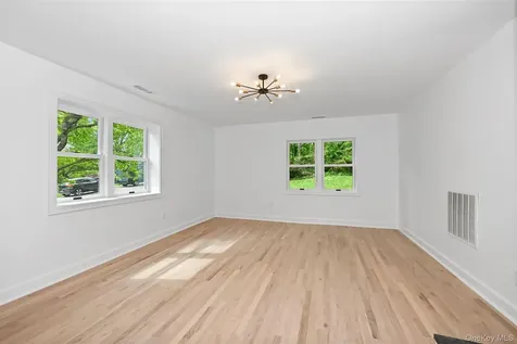 24 Country Road Mamaroneck NY 10543