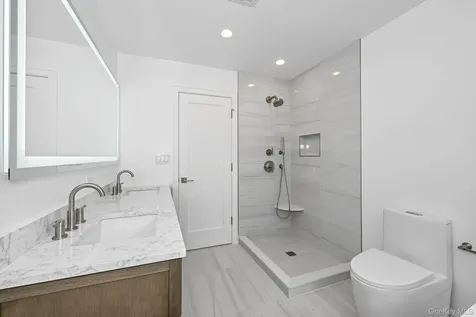 24 Country Road Mamaroneck NY 10543