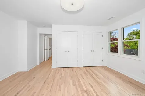 24 Country Road Mamaroneck NY 10543