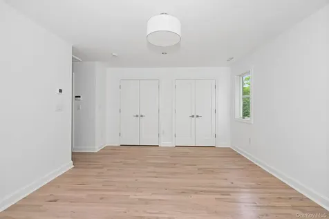24 Country Road Mamaroneck NY 10543
