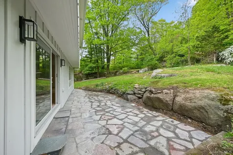 24 Country Road Mamaroneck NY 10543