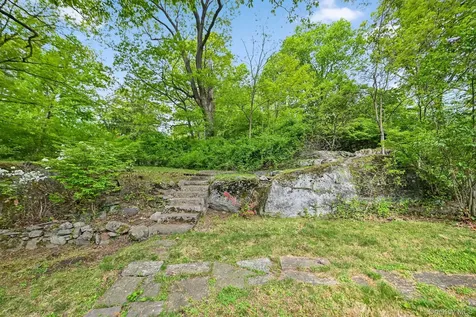 24 Country Road Mamaroneck NY 10543