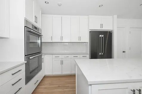 24 Country Road Mamaroneck NY 10543