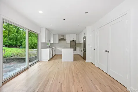 24 Country Road Mamaroneck NY 10543
