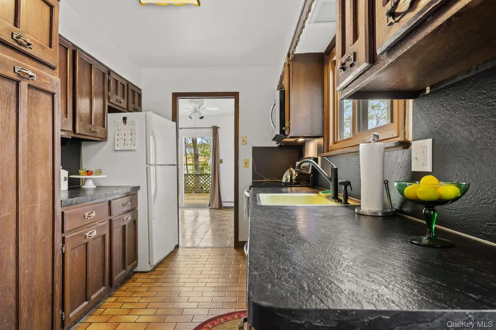 18 Ridge Road Mount Kisco NY 10549