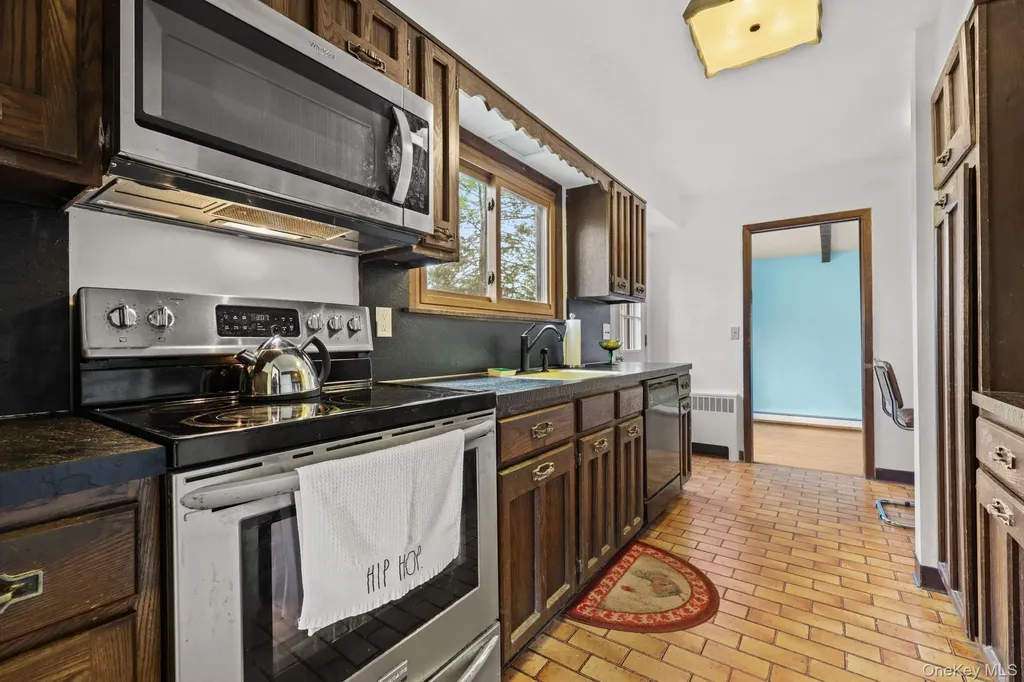 18 Ridge Road Mount Kisco NY 10549