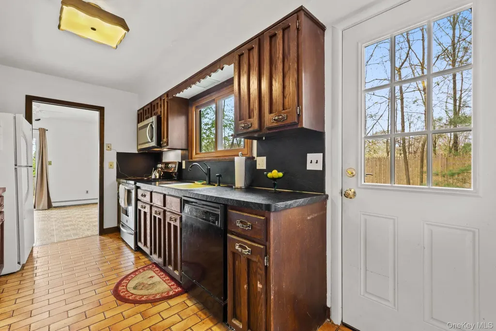 18 Ridge Road Mount Kisco NY 10549