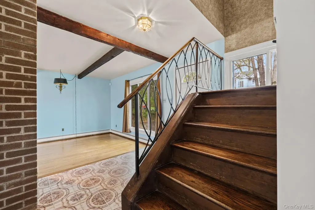 18 Ridge Road Mount Kisco NY 10549