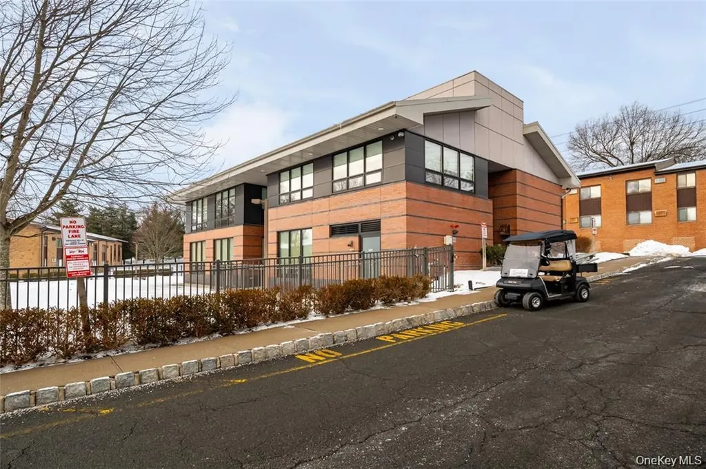 9 Charles Lane Pomona NY 10970